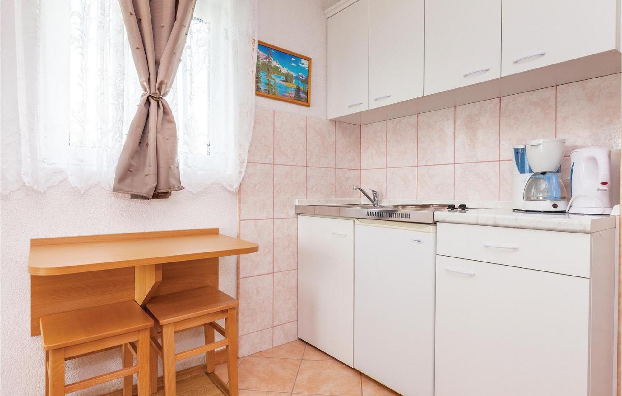 Stunning Apartment In Crikvenica With Wifi Eksteriør billede