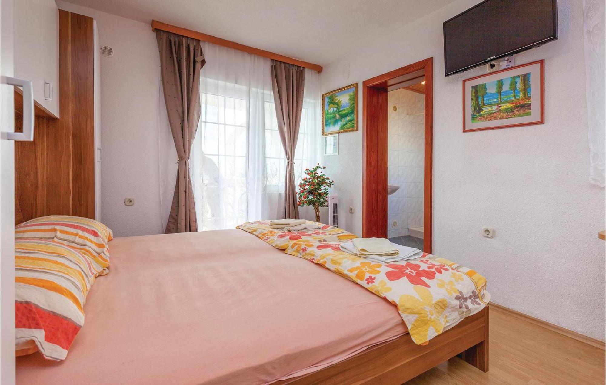 Stunning Apartment In Crikvenica With Wifi Eksteriør billede