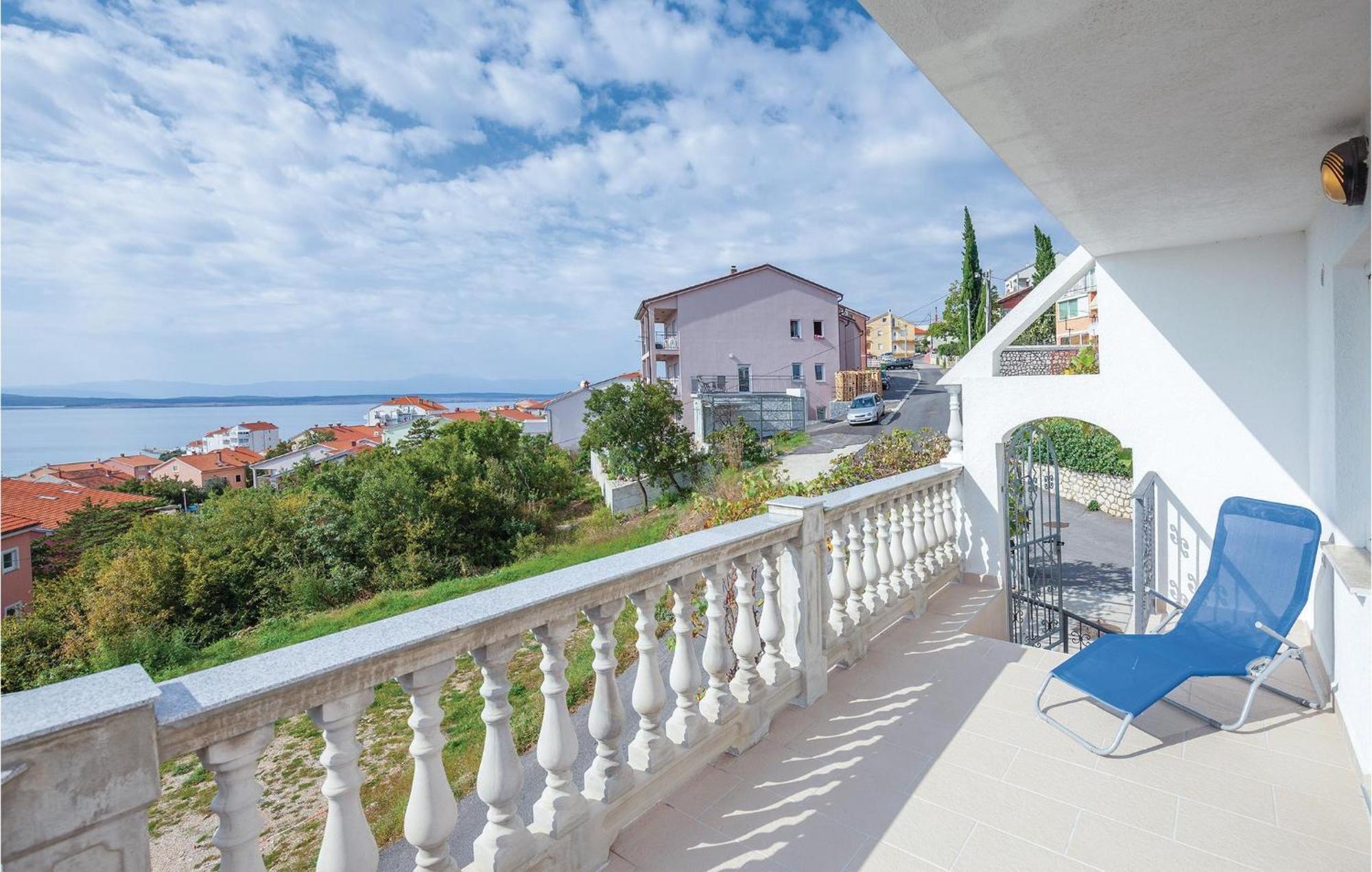 Stunning Apartment In Crikvenica With Wifi Eksteriør billede